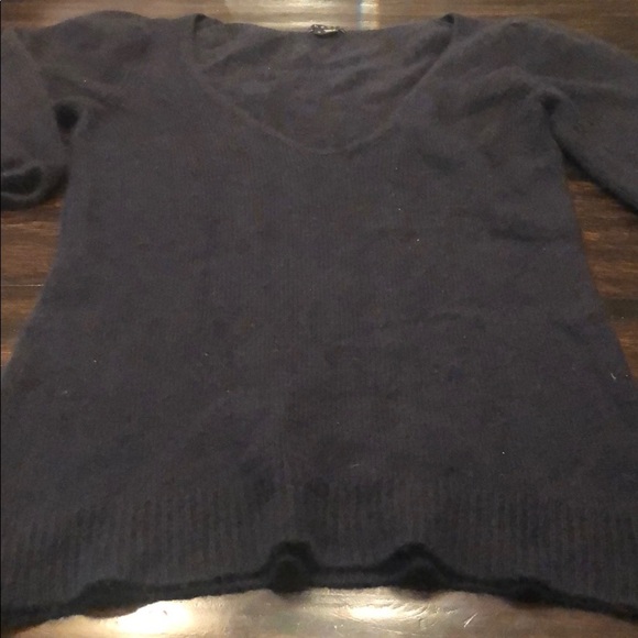 Theory cashmere navy v-neck sweater size M - Picture 1 of 4